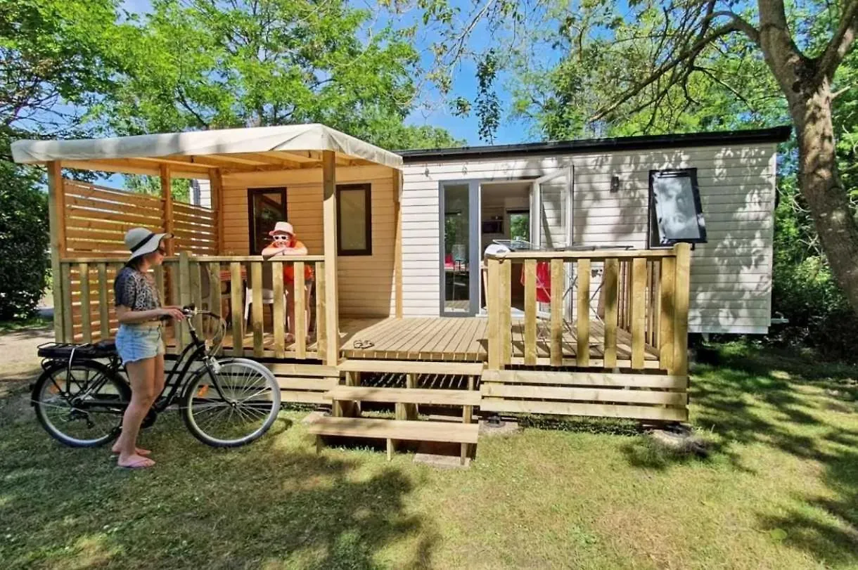 Camping 4 Etoiles - Parc Aquatique - Eeceia Martres-Tolosane 0*,